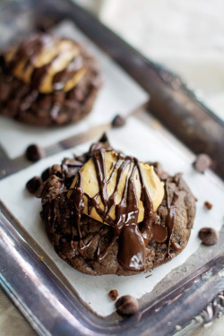 chocolatefoood:  Buckeye Brownie Cookies