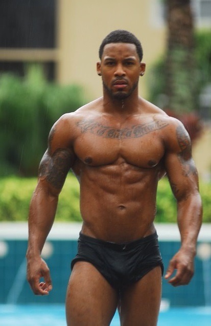 thebigsexyguy:  What’s Your Fetish The WOW Factor Sexy Daddies Sexist MF on Tumblr - My Boy Blksaiyan Cock Bulges Just Cocks Sexy Asses Chest and Abs Sexy Celebrities Major Crush - The Game Major Major Crush Ulisses Jr. Sex Sex Sex Nipples Nipples Nipples