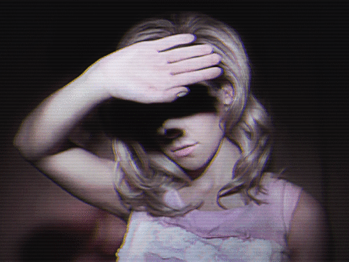 highschool-whores:  teenage-scumm:  ☾☹ the ✝eens in beds are lost in ✝heir