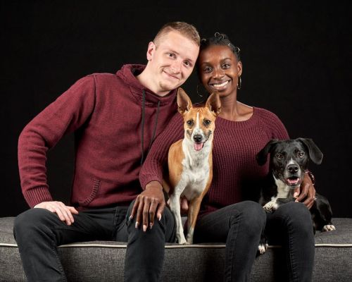 Happy couple with their super dogs. #weeklyfluff #ruffpost #dogsofinstagram #happycouple #topdogphot