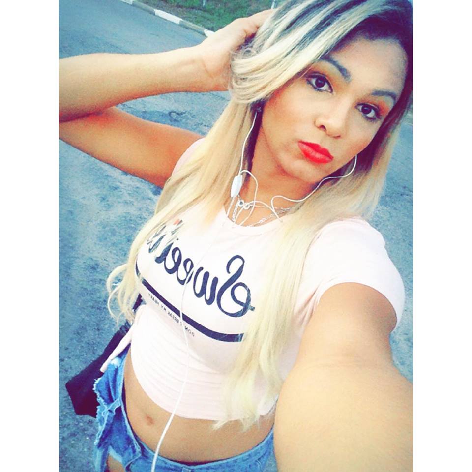 shemalegotmehard:    