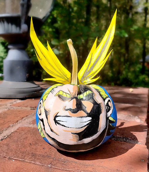  BREAKING NEWS: The #1 Hero All Might has been turned into a pumpkin. 