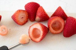 sweetoothgirl:    Oreo Truffle Dipped Strawberries  