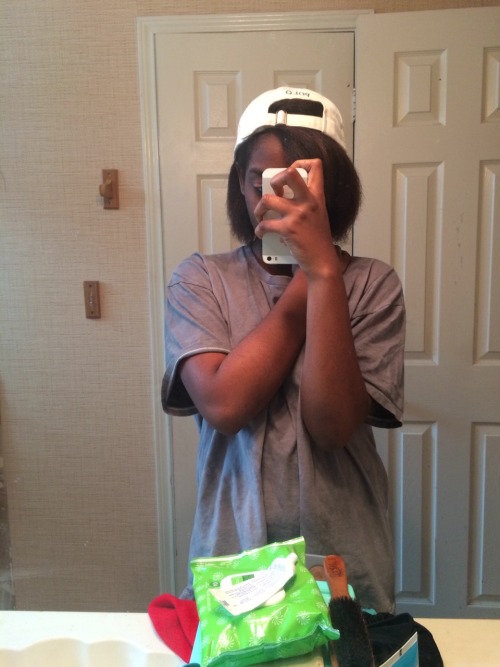 tum-bhlur:Old ass selfies for #blackout