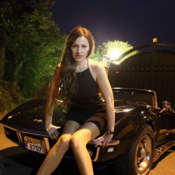 serhansezgin:  Laura.. #corvette #stingray