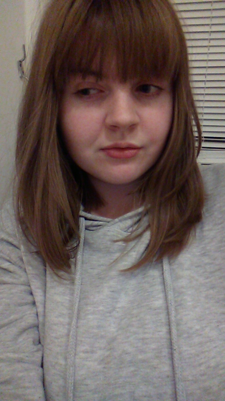 lumpyspaceprincessa:  Again we observe my baby face (w/ good hair)
