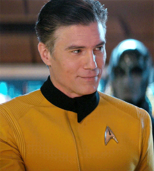 trek-daily:Sometimes it’s wise to keep our expectations low, commander. That way we’re never disappointed.Anson Mount as Captain Christopher PikeSTAR TREK: DISCOVERY - “Brother” (2.01) #star trek discovery #anson mount #thank you for tagging me 💖