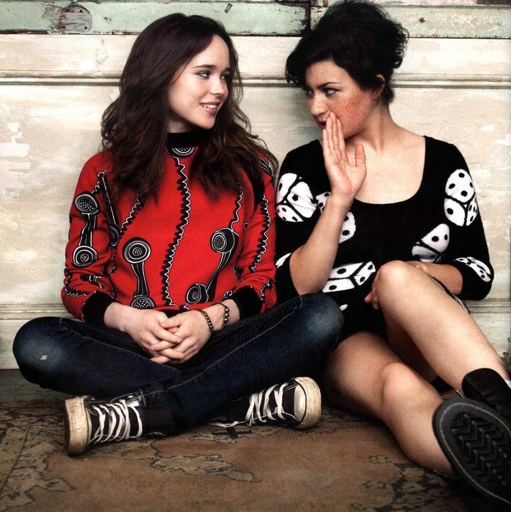 june2734:  Ellen Page and Alia Shawkat 