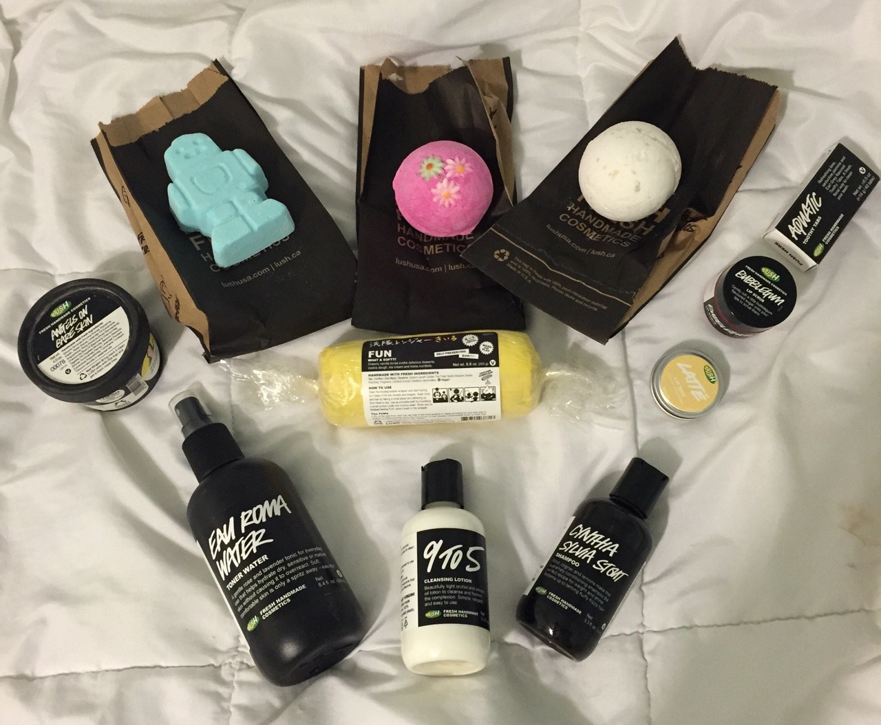 jewlsies:  summer lush giveaway!! :-) i thought i would do one more for the end of