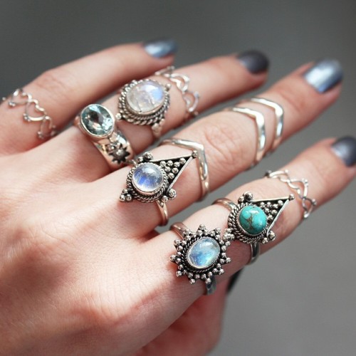 you can never wear enough jewelry, right?