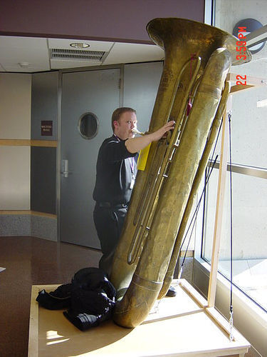 escapethewritersblock:paulsrockinpagoda:presidentobarna: leaf-jelly:  131-di:  illogicalhumanoid:  brickiestsurgeon:  131-di:  the contrabass saxophone is such an absurd instrument talk dirty to me  Have ya’ll seen the double contrabass flute before???