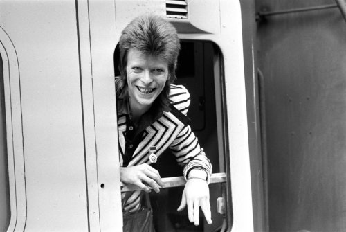  David Bowie at King’s Cross station before leaving London for Aberdeen with the Spiders, May 15, 19