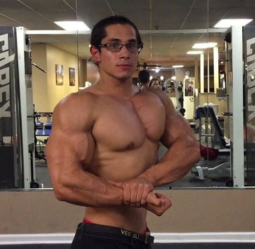 builddudebuild:  Julian Navarro
