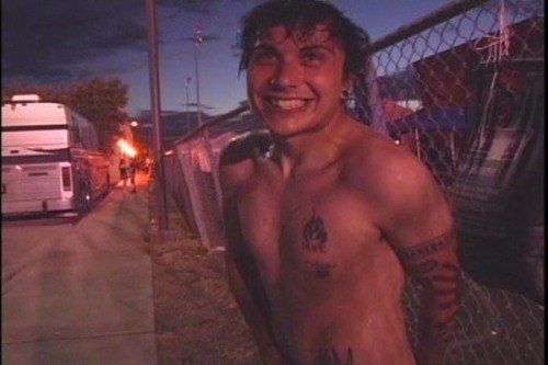 officialiero:  i feel like it is necessary to share some of my ‘shirtless frank iero aka very important hot man’ collection with you all 