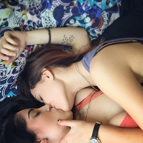 Lesbiannn.💯