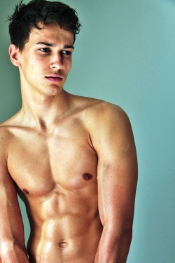 those-cute-boys:More cute boys here: http://www.thosecuteboys.com