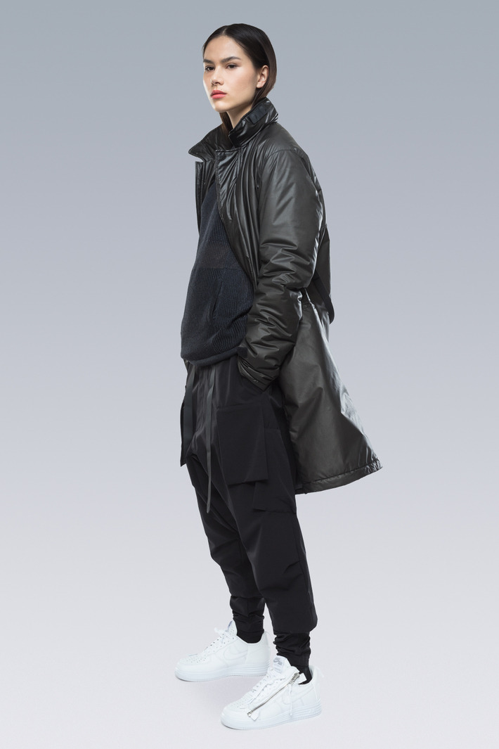 rhubarbes:  J46-FO by ACRONYM®More on RHB_RBS