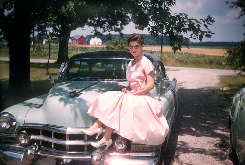 thepieshops:  Ft. Wayne, IN – 1955 by ElectroSpark on Flickr. © Original 35mm Kodachrome Slide Transparency 