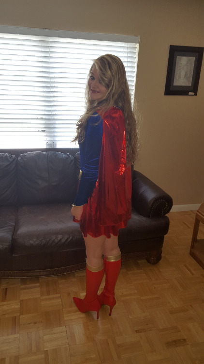 whitneywisconsin:  Super girl #1went all out with the super girl themGets more intense as this comic series continuesstick around for super girl #2masturbation is my kryptonite