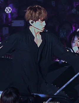 xingslove:baekhyun + artificial love↳ for @grinding-on-baek