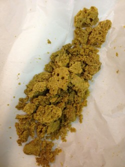 mysterious-moon-child:  honey comb bho