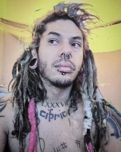 #Dreads #Piercings #Tattoos  Https://Www.instagram.com/P/Brq_Dscl_5S/?Utm_Source=Ig_Tumblr_Share&Amp;Amp;Igshid=14Nk3Uz6Kzf7O