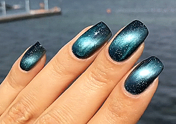 nailpornography:  Magnetic Polish 