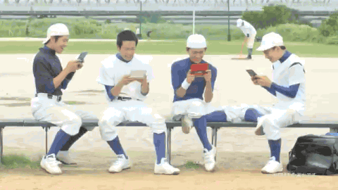 iheartnintendomucho:  Businessmen, Children and Entire Baseball Teams Fly Off Screen in Japanese Smash Bros. Trailer Inspired as usual, but not surprising. Japanese commercials for Nintendo games are always brilliant.  By the way: there’s exactly one