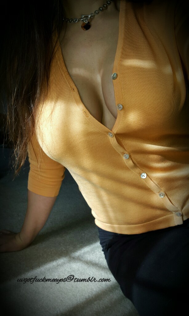 uvgotfuckmeeyes:  curiouswinekitten2: Sun’s out and so are a few other things!