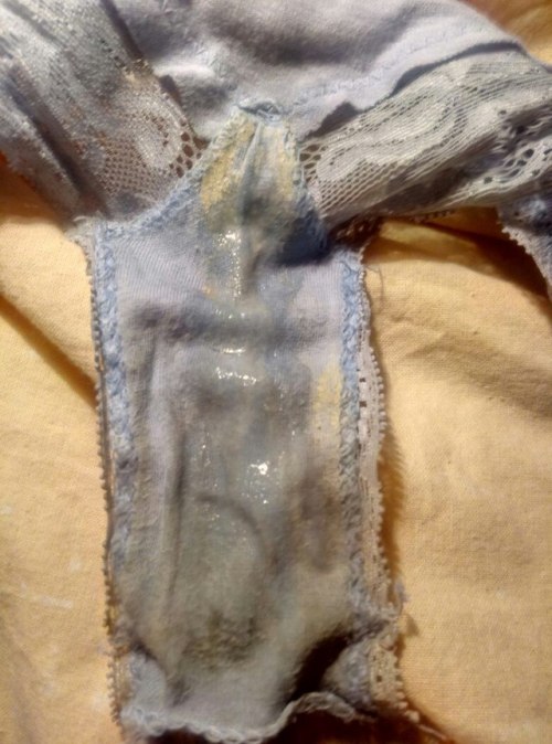 mrmeethre3:  Follow me for more hi quality photos of beautiful panties!
