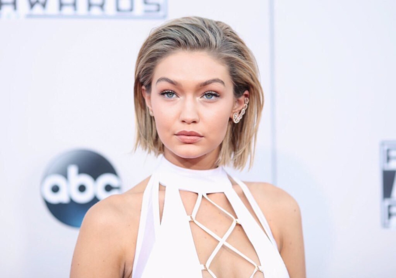 hadidnews:  November 22: Gigi Hadid attends the AMA’s in Los Angeles, California.
