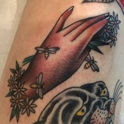 swallowsndaggers:  Great Tattoo by Cassandra