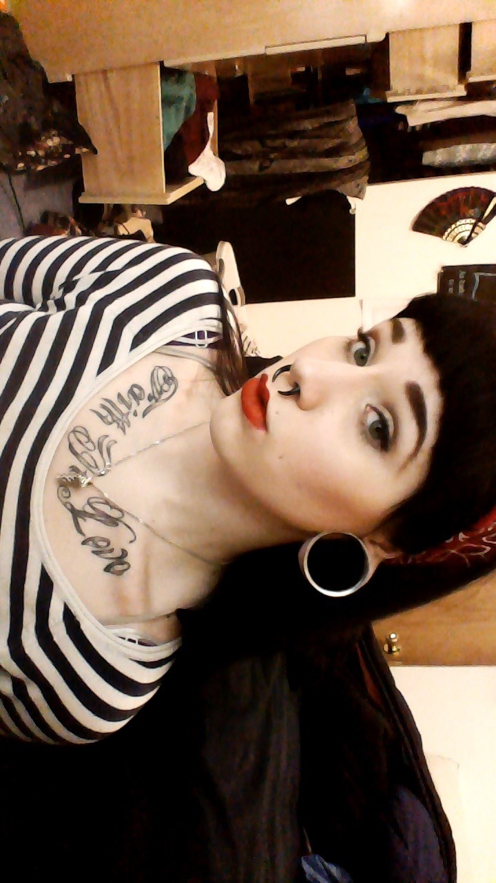 staynegativebabe:  merp de merp