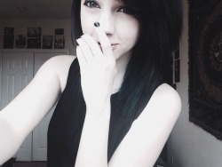 brutalbunnie:  &ldquo;I am an addict for dramatics, black hair and pale skin.&rdquo;