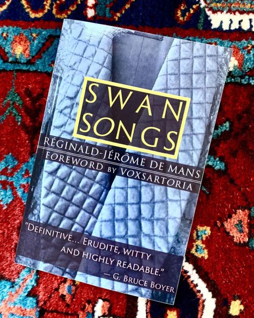 Just arrived, Swan Songs by Reginald-Jerome de Mans. The story of the most exquisite men’s clothing 