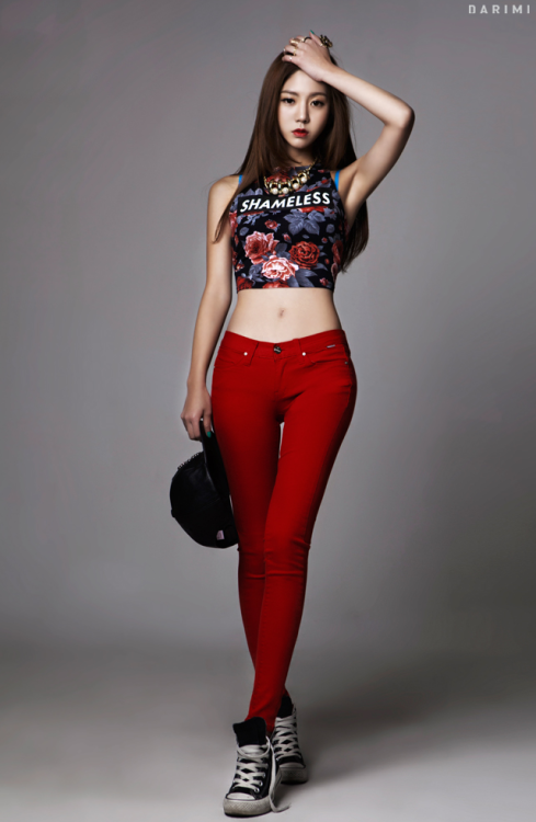 korean-dreams-girls:  Lee Chae Eun - April 18, 2014 4th Set 