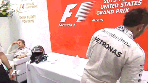 Am I The Only One Who Noticed This? These Two Races Are Actually On The Same Day Local Time.