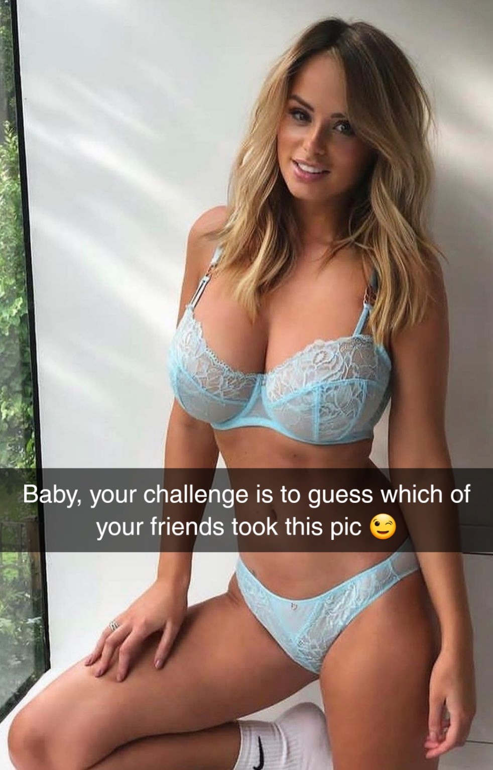 girlswhocuck:Your friends deserve Christmas presents too&hellip; and if you can