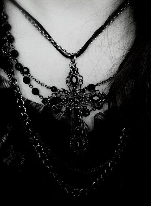 † Dye em Black †
