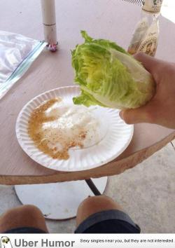 omg-pictures:  Someone told me that my salad eating technique offends them.http://omg-pictures.tumblr.com  &hellip;. lol&hellip;. I do this too&hellip;. &gt;_&gt;