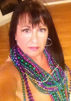 50fuckingandlovingit:  HAPPY MARDI GRAS!!!