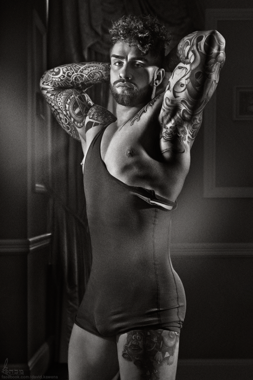 jimi-paradise:  (via I gemelli Suminski di The Valleys fotografati da David Kawena | JIMI PARADISE™) 