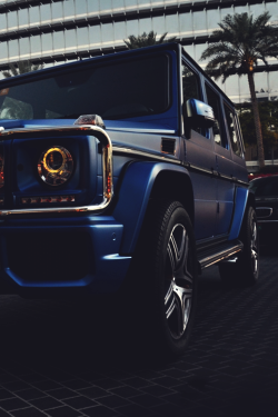 miamivibe:  Matte blue G55 | photographer