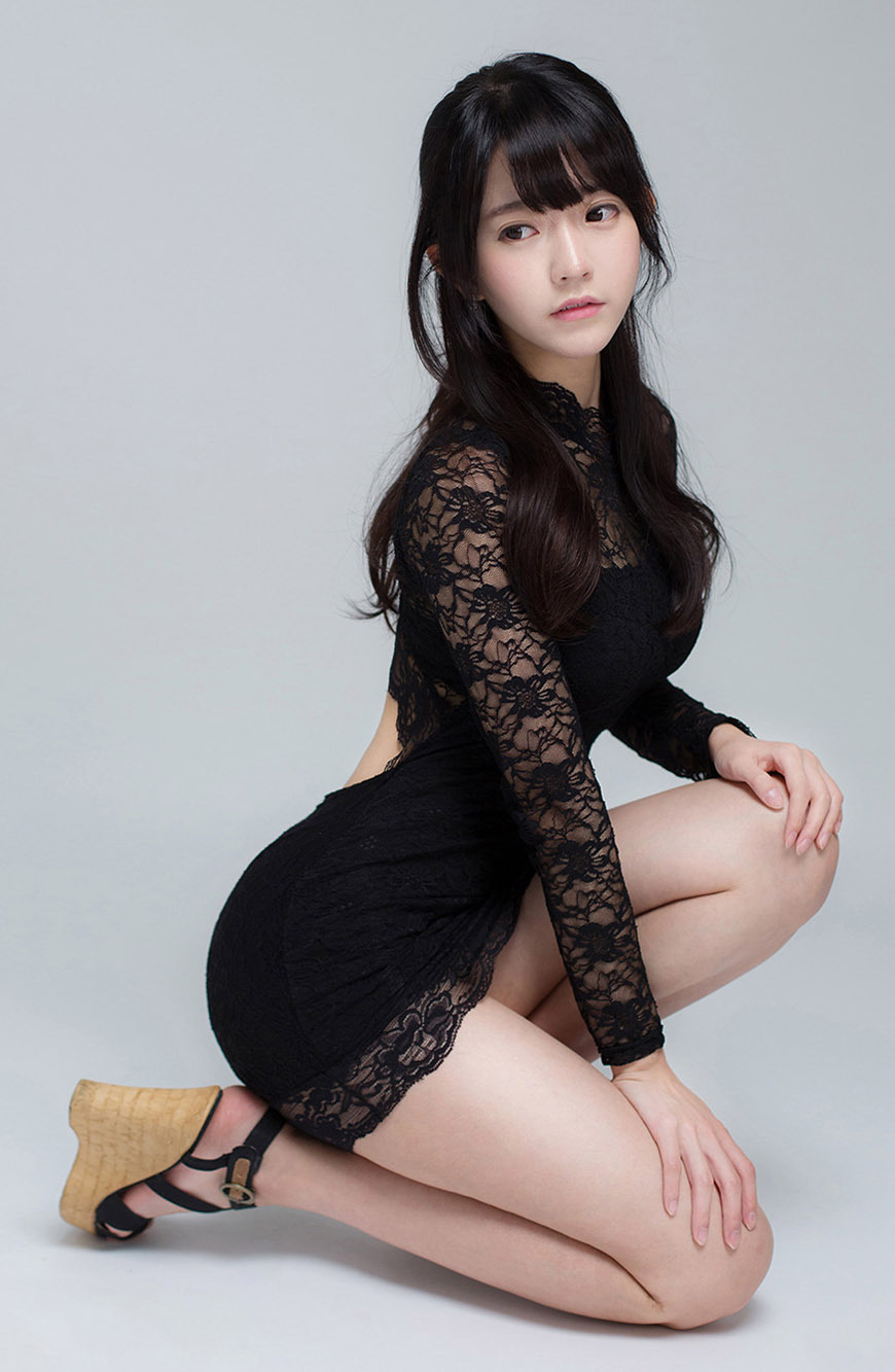 avidolsalljapanesegirlspassboin:  AV idols JULIA boin Hitomi Tanaka Momoka Nishina