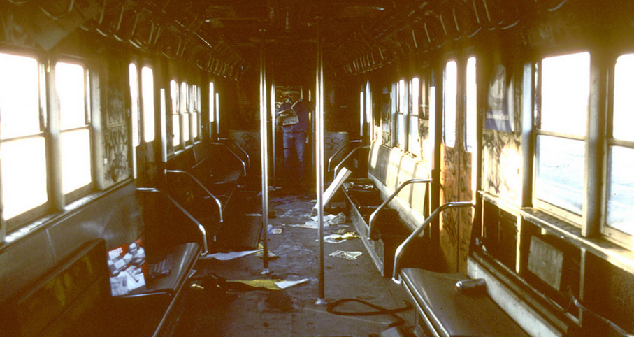 hopeful-melancholy:New York in the 80s, photographed by Steven Siegel  