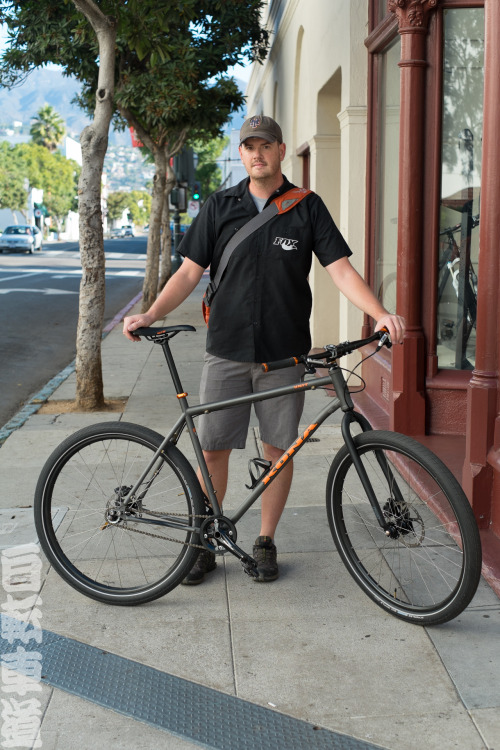 raadselachtig: wayofthebicycle: Tait. Rides a custom 2013 Kona Unit with hydraulic disc brakes. Sh