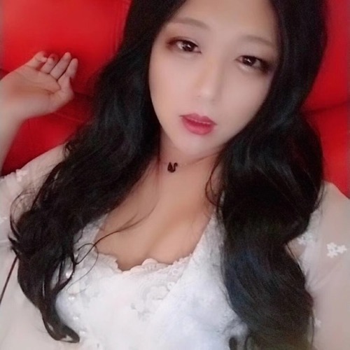 伪娘喵喵姐