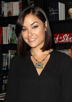 modest-pornstars:  sasha grey