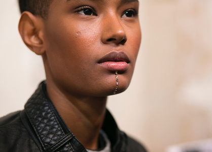 noirmodels:  ysaunny brito backstage at loris azzaro couture