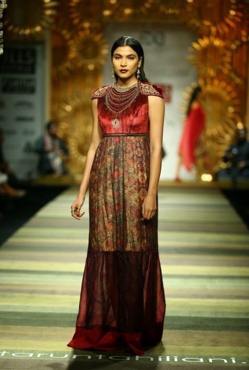 bollywoodishtyle: WIFW AW 2014: Tarun Tahiliani